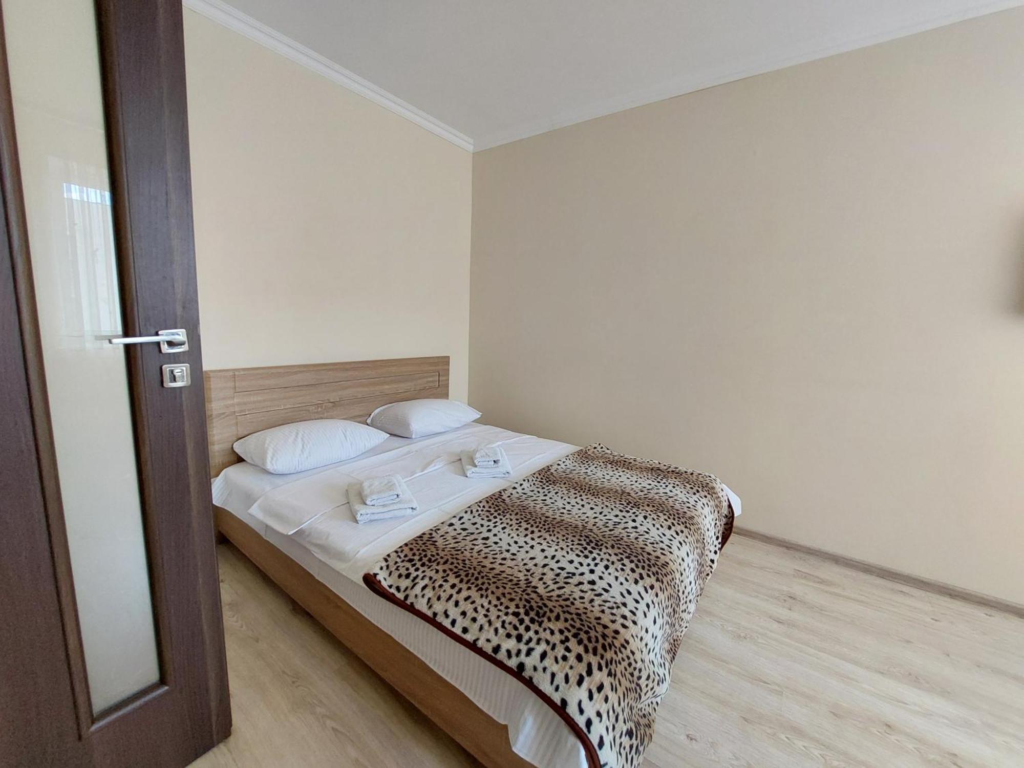 Романтичні Апартаменти У Центрі Lutsk Exterior photo